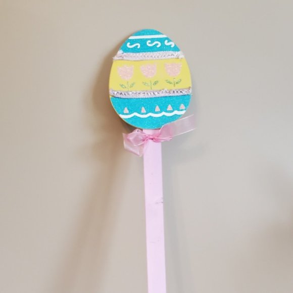 Hand Crafted Holiday Wooden Easter Egg Sign With Tulips Poshmark